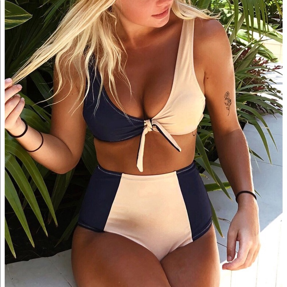 NWT!! Cupshe lost in the dream high waist bikini